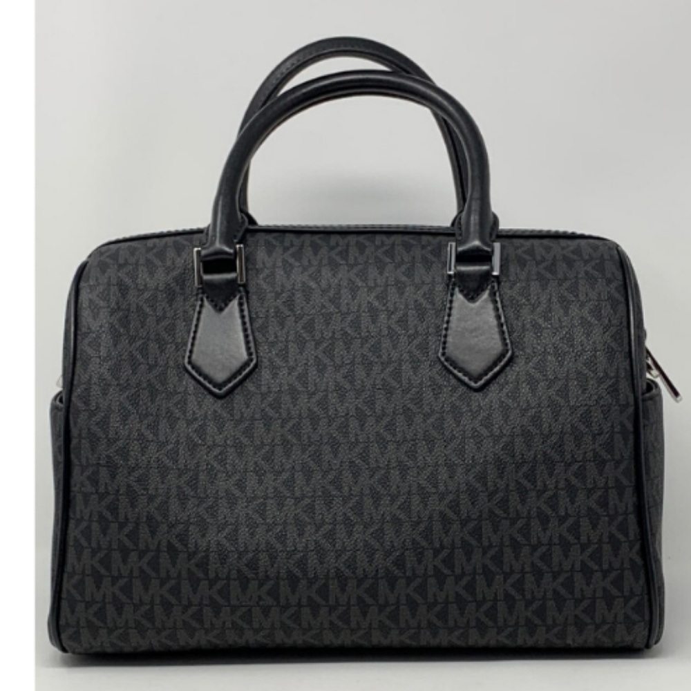 100% Auth MICHAEL Michael Kors Crossbody Bag - Picture 2 of 8